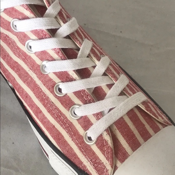 Converse Chuck Taylor Low Top Sneakers Red White Stripe Canvas M13 W15 - Picture 6 of 11